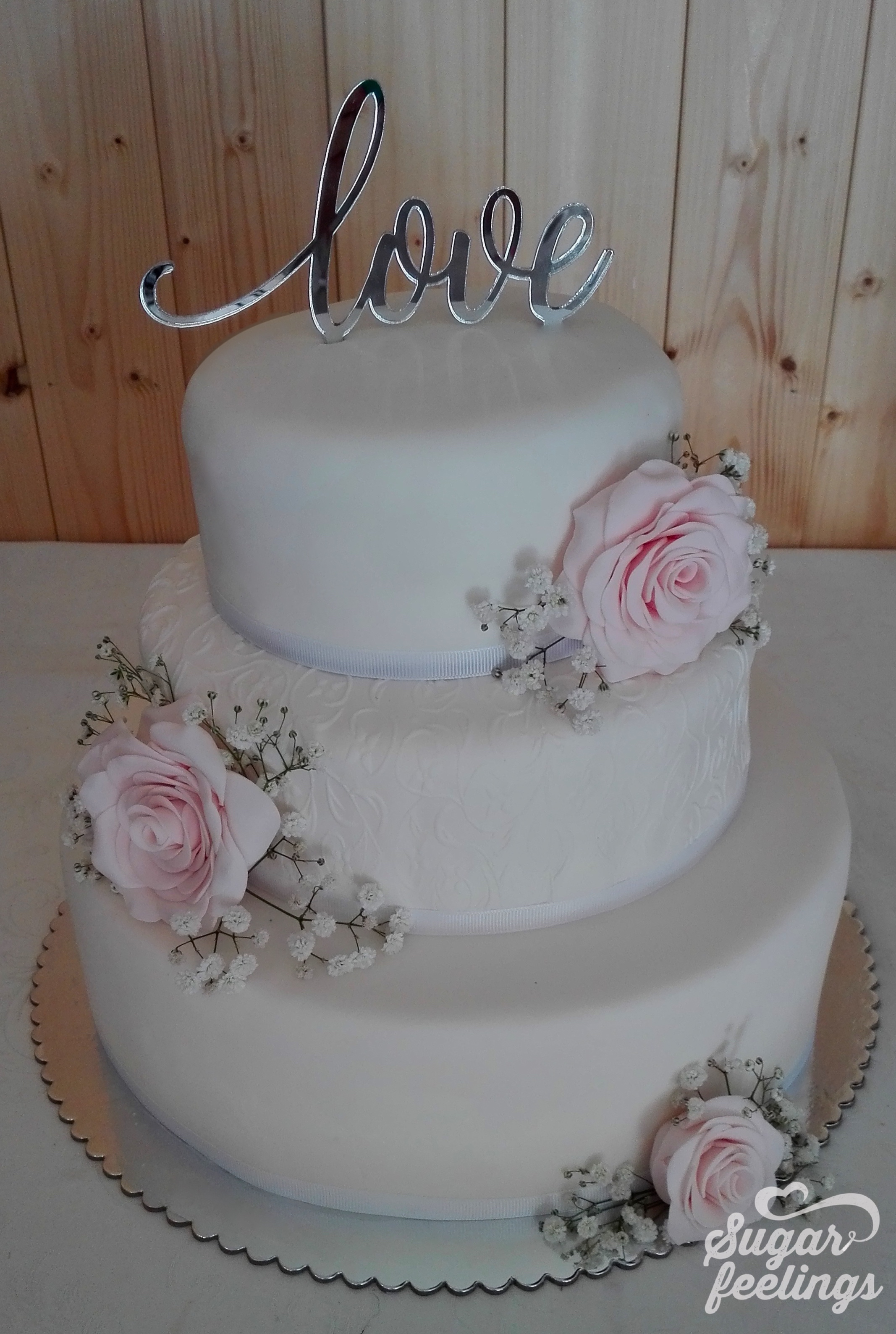 Bolo de Casamento “Love”